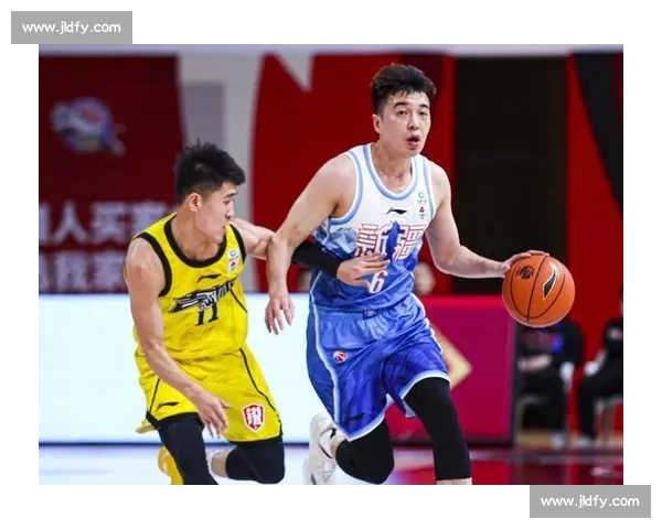 广东对决新疆激战直播全程回顾 球迷热议精彩瞬间与关键对抗