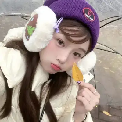 仰映容